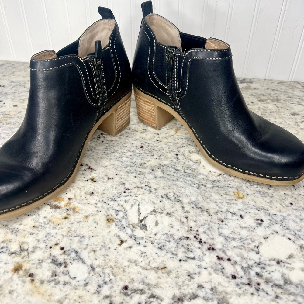 Dansko Black Leather Ankle Boots Size 37 - Picture 5 of 9